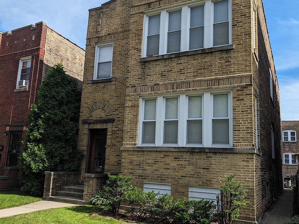 1st image of 4937 W Sunnyside Ave