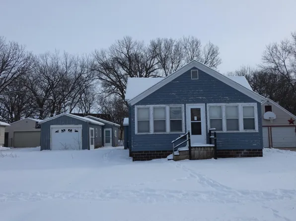 303 S 4th St, Marshall, MN 56258