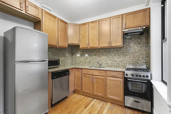 Rented by Compass | media 40