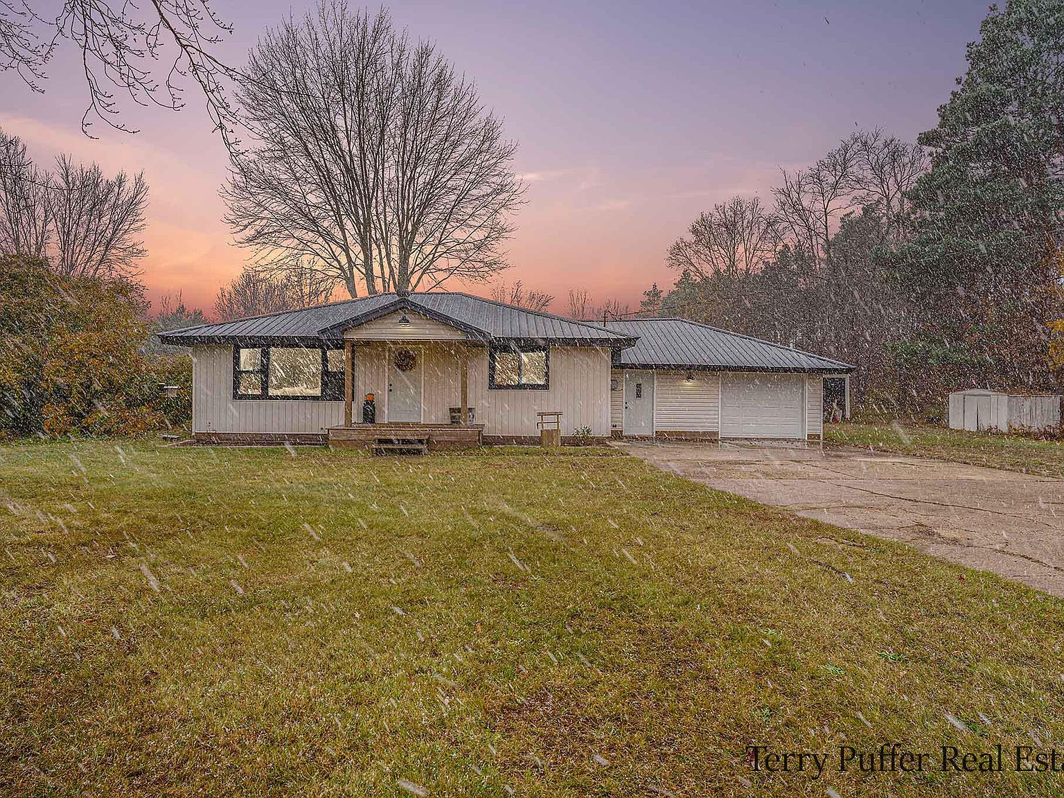 3965 Holton Rd, Muskegon, MI 49445 Zillow