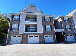 210 Fountainhead Ln UNIT 102, Fayetteville, NC 28301