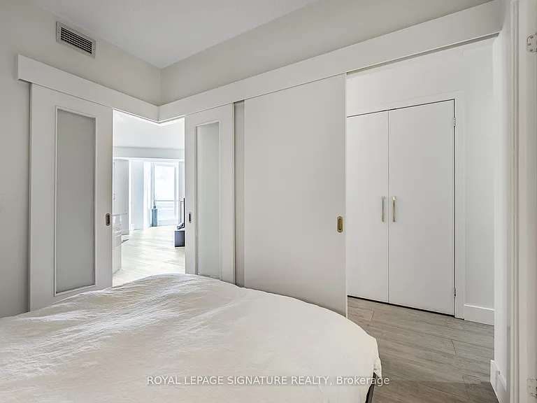 218 Queens Quay W #2303 — Photo 18