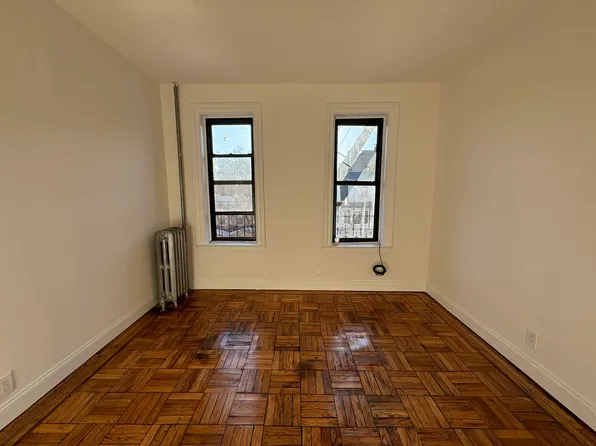 105 Winthrop Avenue image 1 of 6