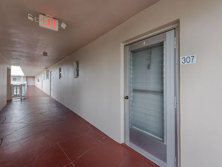 2615 Garden Dr N #307 — Photo 19