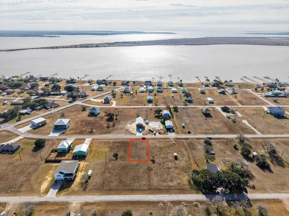 0 Swallow Dr, Palacios, TX 77465