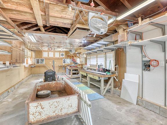 5th image of 2737 S Waukesha ROAD