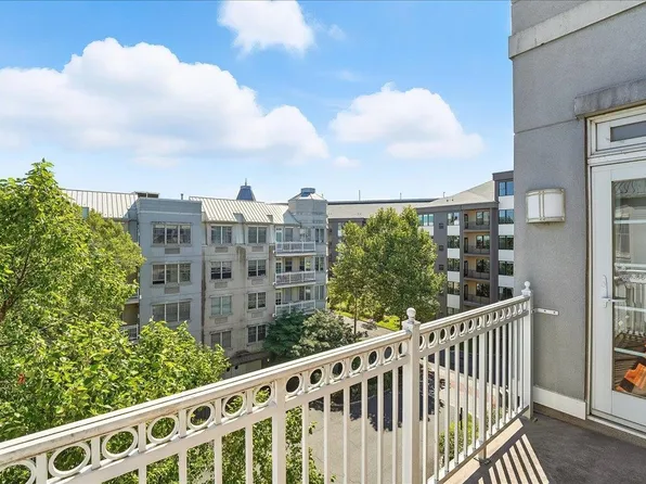 15 Freedom Way image 25 of 48