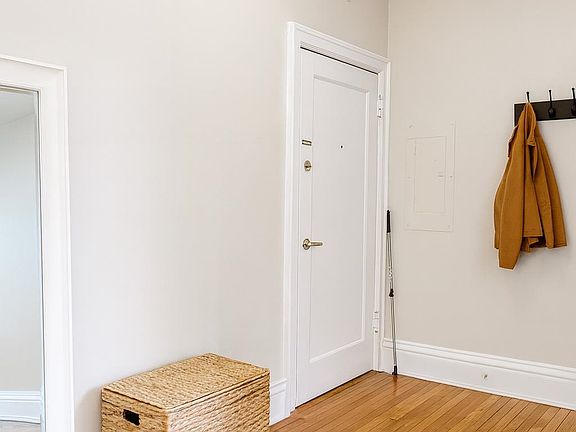 5th image of 131 Kensington Ave APT A2