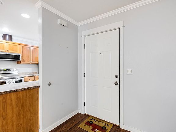 3rd image of 14019 NE 20th Ave APT 64H