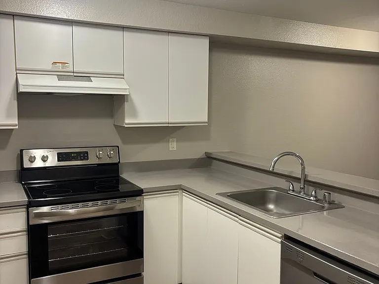 City View Apartments in West Seattle — Photo 27