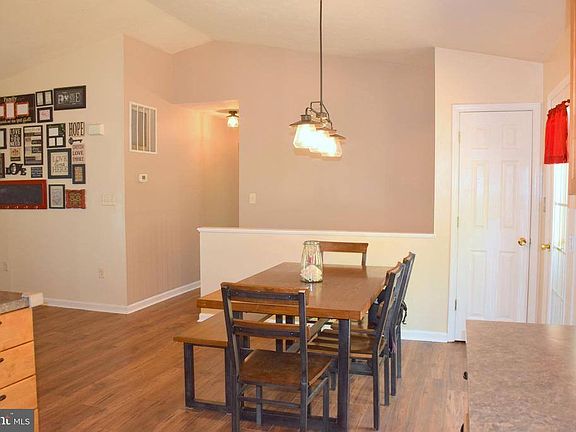 5th image of 334 Tulip Poplar Dr