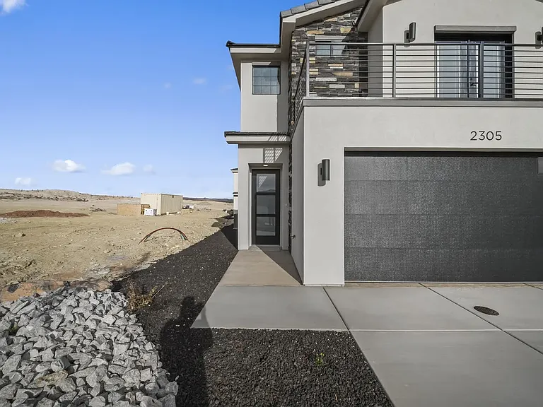 2305 E Kiabito Ln — Photo 5