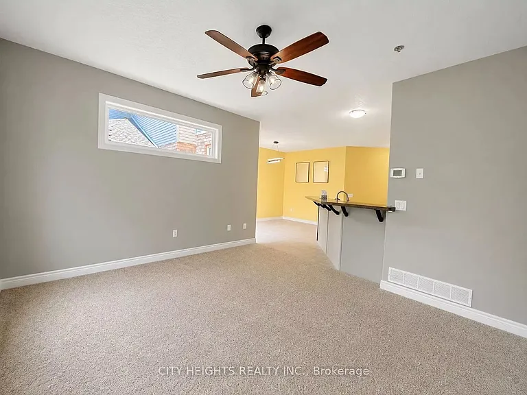 555 Grasslands Ct — Photo 35