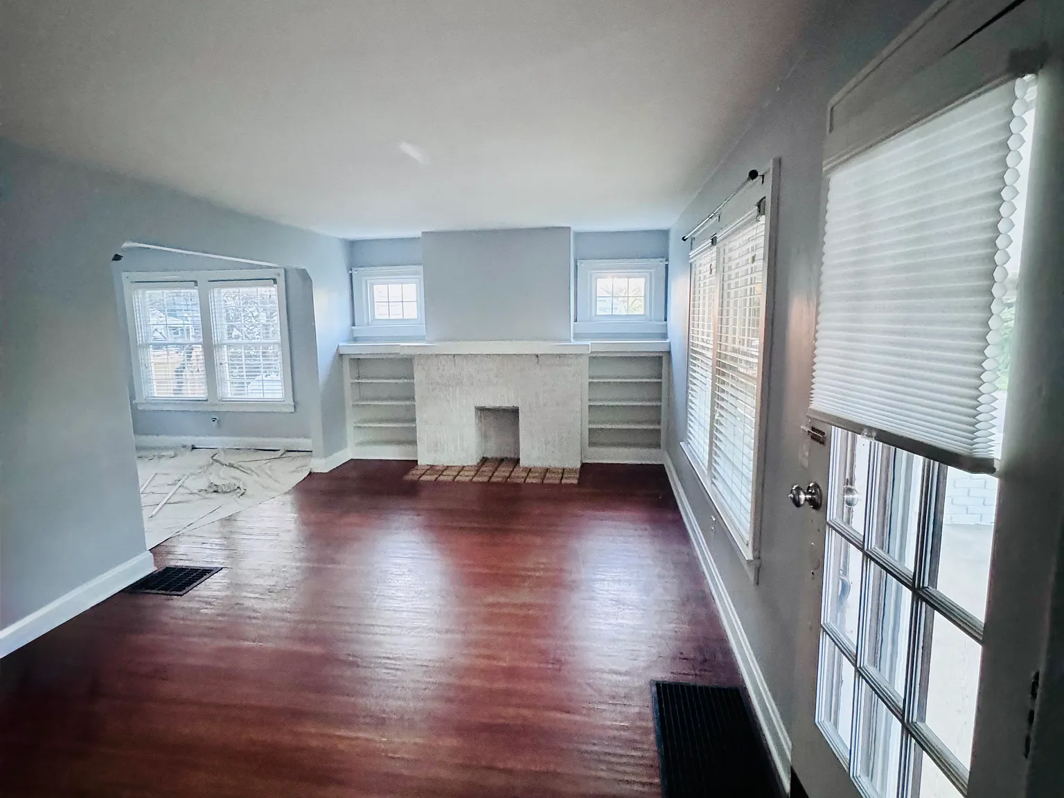 3 bed, 1152 sqft, $1,800 — Photo 3