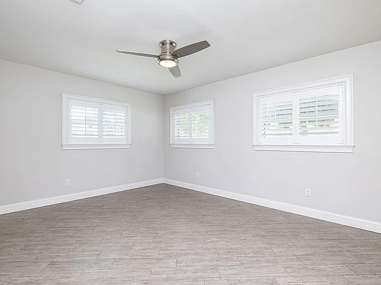 4200 W Beachway Dr — Photo 15