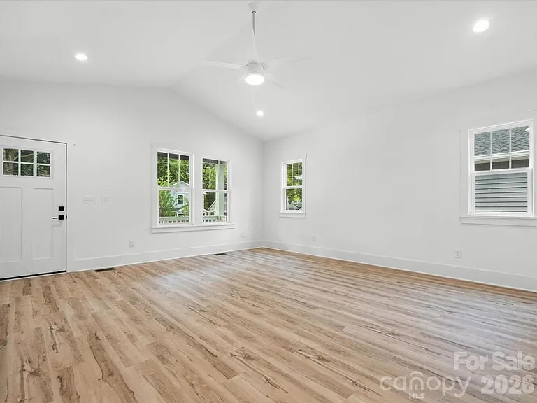 4113 Rutgers Ave — Photo 9
