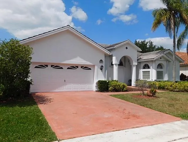 10031 Lexington Estates Blvd