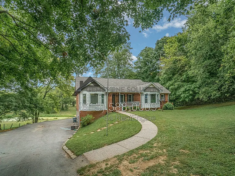 4446 Pratt Ln — Photo 2