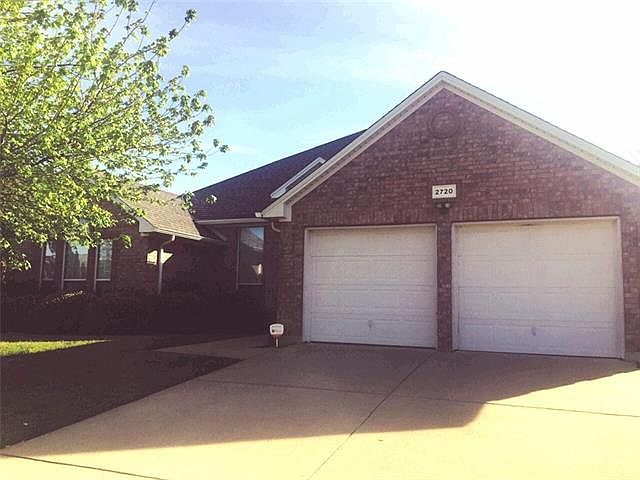 1st image of 2720 Lake Way Dr