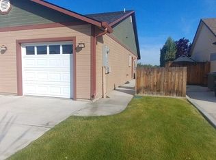 689 Tanglewood Dr #B, Richland, WA 99352