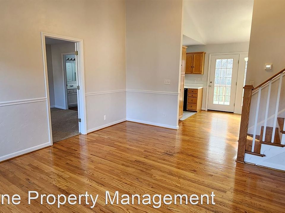 1112 Finney Dr, Vinton, VA 24179 Zillow