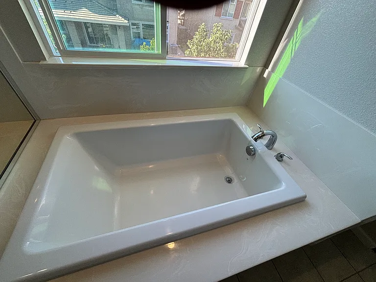 679 W Crocker Ln — Photo 40