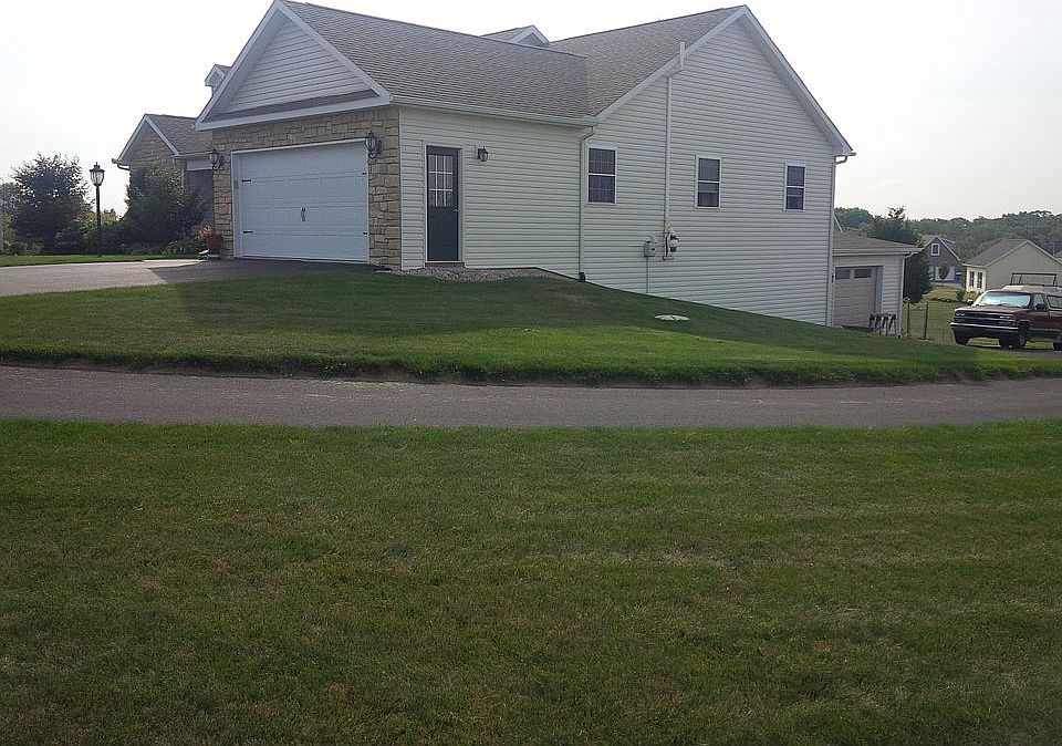 2nd image of 12 Prickly Pear Dr
