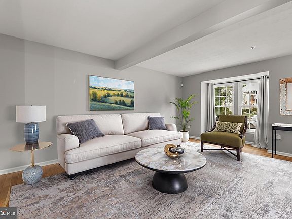 2nd image of 2676 Summers Ridge Dr