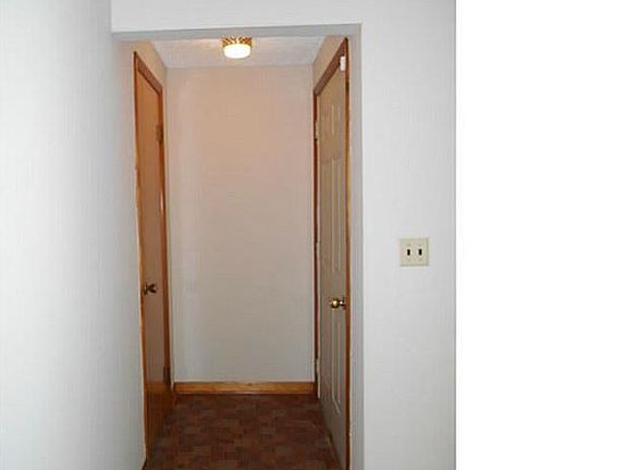 3rd image of 37 Bosse Ln