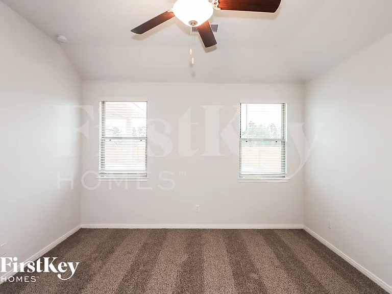 26020 Babe Ruth Dr — Photo 7