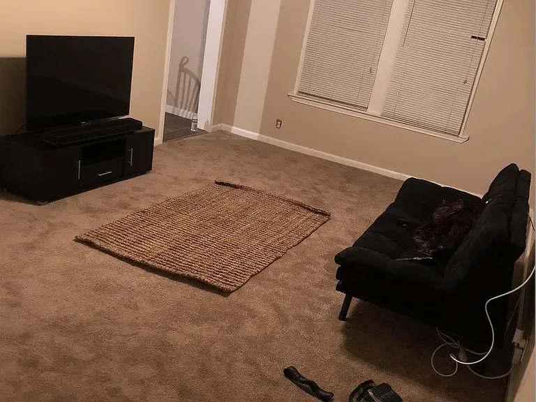 2413 Arbor St #1/2 — Photo 5