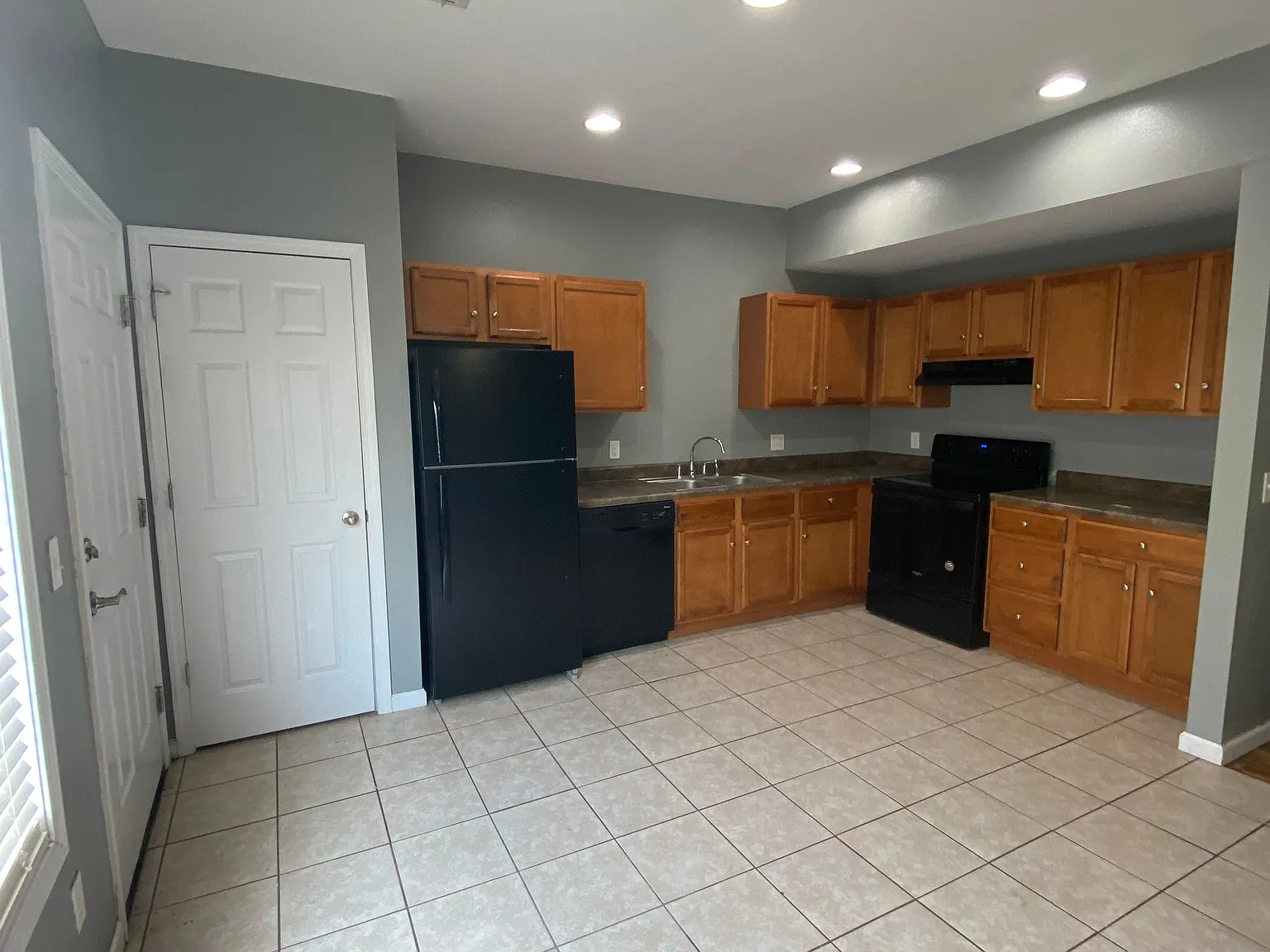 Deerfield Village — Photo 3