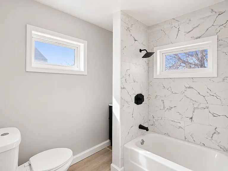 93 Hollywood Ave — Photo 23