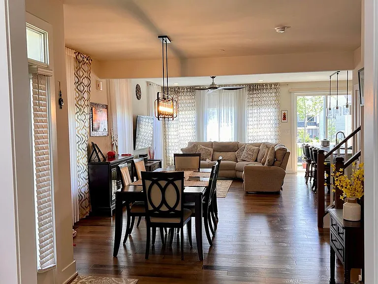 130 Ginkgo Ln — Photo 4