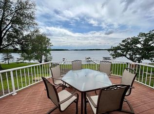 3401 Shore Dr, Excelsior, MN 55331