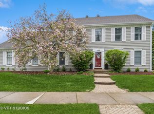 5486 Ranier Dr, Lisle, IL 60532