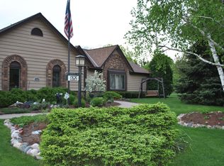 13525 W Wembly Ct, New Berlin, WI 53151