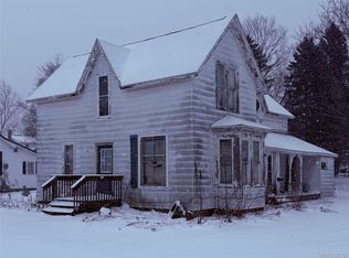 6456 3rd St, Cass City, MI 48726