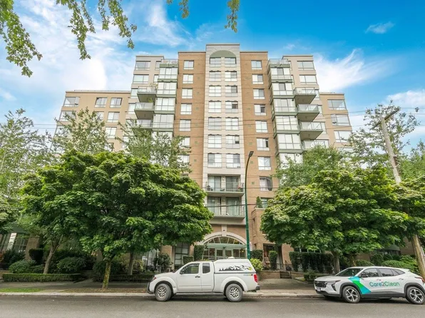 2288 Pine St #701, Vancouver, BC V6J 5G4