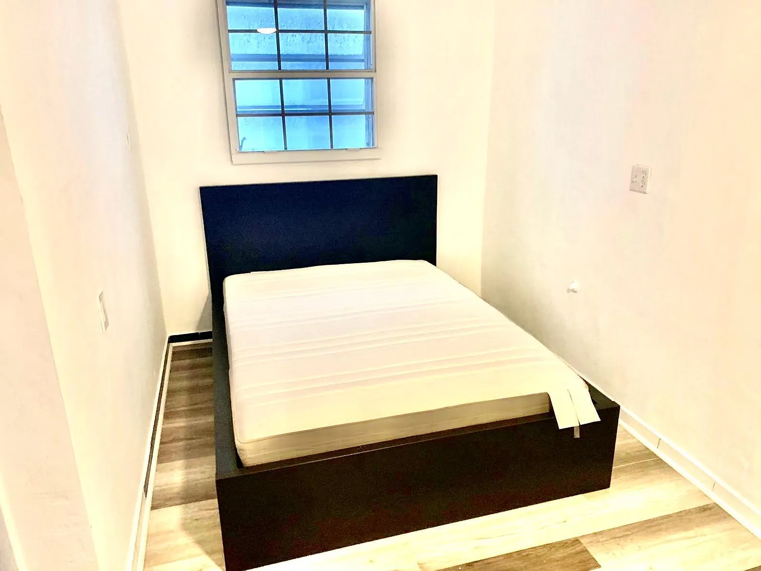 1 bed, 400 sqft, $1,700 — Photo 2