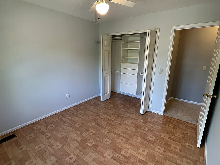 1336 E Lincoln St — Photo 11
