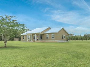 826 Crosswind Ln, Cottondale, FL 32431