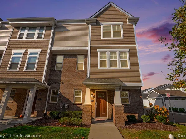 2500 Normandy Rd #59, Royal Oak, MI 48073