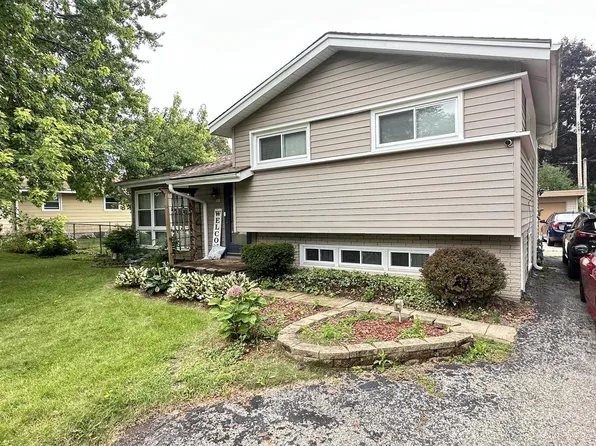 8353 North 65th STREET, Brown Deer, WI 53223