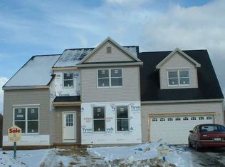 11 Magnolia Way, Malta, NY 12020