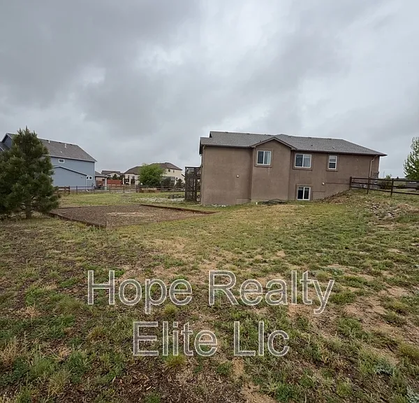 10931 Glen Canyon Dr — Photo 29
