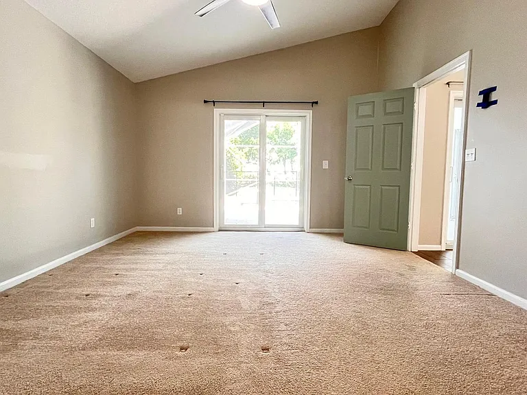1627 Oak Berry Cir — Photo 14