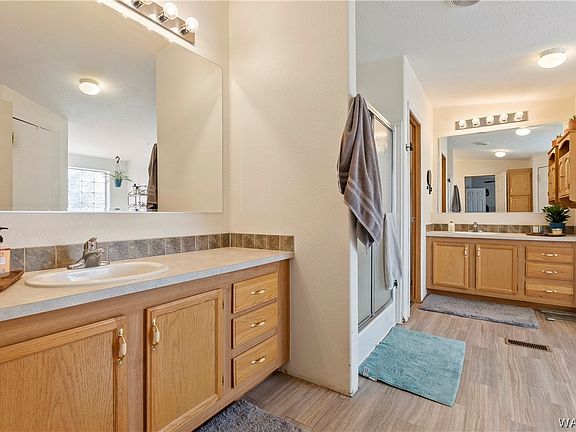 4th image of 5150 S Pasadena Rd