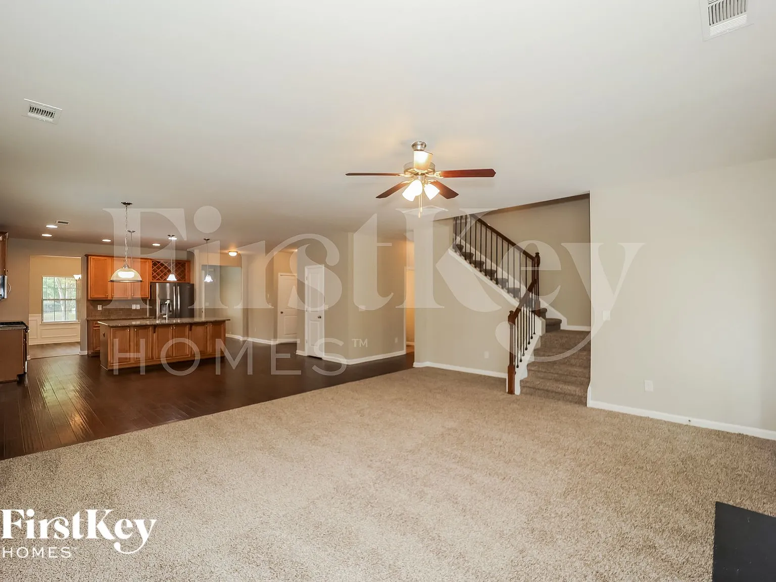 4 bed, 2.5 bath, 2749 sqft, $2,840 — Photo 4