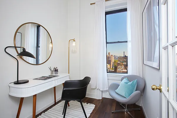 Sold by Compass | media 4